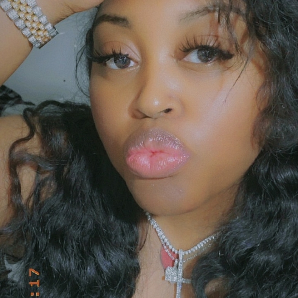 Meet your Posher, Crissy HUNTER-HARTSFIELD